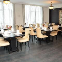 Отель Aryana Hotel ОАЭ, Шарджа - 3 отзыва об отеле, цены и фото номеров - забронировать отель Aryana Hotel онлайн помещение для мероприятий