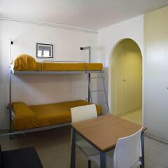 Albergue Inturjoven Sierra Nevada - Hostel в номере