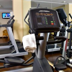 Отель Courtyard By Marriott Hamburg Airport Гамбург фитнесс-зал фото 2