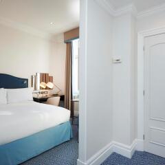 Отель The Waldorf Hilton 4* Стандартный номер с различными типами кроватей фото 3