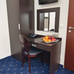 Отель Novum Hotel Continental Hamburg Hauptbahnhof Германия, Гамбург - отзывы, цены и фото номеров - забронировать отель Novum Hotel Continental Hamburg Hauptbahnhof онлайн удобства в номере фото 2