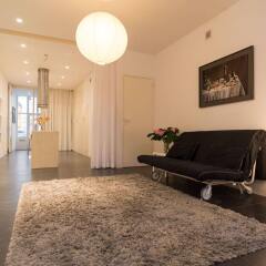 Апартаменты Old City Centre apartments - Nieuwmarkt area комната для гостей фото 3