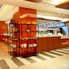 Отель Yas Island Rotana развлечения