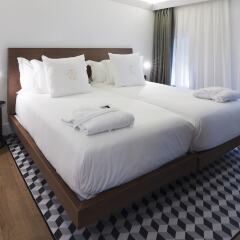 Отель One Shot Palacio Reina Victoria 04 Испания, Валенсия - 3 отзыва об отеле, цены и фото номеров - забронировать отель One Shot Palacio Reina Victoria 04 онлайн комната для гостей фото 3