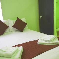 Отель Queens Drive Hotel Великобритания, Лондон - отзывы, цены и фото номеров - забронировать отель Queens Drive Hotel онлайн комната для гостей фото 2