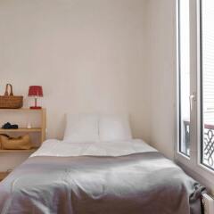 Апартаменты Modern Apartment Montmartre Sacré-coeur - Smartrenting Париж комната для гостей фото 2