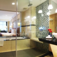 Отель St.Helen Shenzhen Bauhinia Hotel Китай, Шэньчжэнь - отзывы, цены и фото номеров - забронировать отель St.Helen Shenzhen Bauhinia Hotel онлайн ванная фото 2