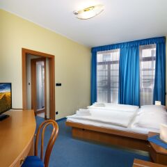 Hotel Ruze комната для гостей