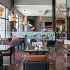 Отель Rafaelhoteles Atocha гостиничный бар