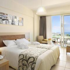 Pernera Beach Hotel - All Inclusive комната для гостей фото 4