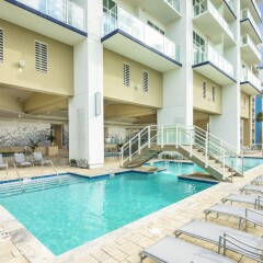 Отель Ocean 22 by Hilton Grand Vacations бассейн фото 2