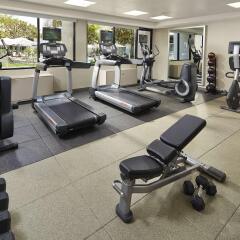 Отель MDR Marina del Rey - a DoubleTree by Hilton США, Лос-Анджелес - отзывы, цены и фото номеров - забронировать отель MDR Marina del Rey - a DoubleTree by Hilton онлайн фитнесс-зал