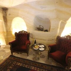 Отель Antik Cave House с домашними животными