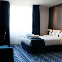 Отель Holiday Inn Express Istanbul-Altunizade комната для гостей фото 3