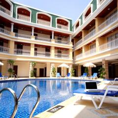 Отель Kalim Resort бассейн фото 2