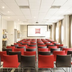 Отель Ibis Warszawa Stare Miasto
