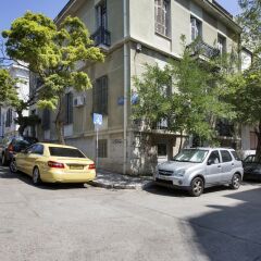 Отель Under the shade of Acropolis Афины парковка