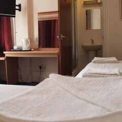 Euro Hotel London Wembley сейф в номере