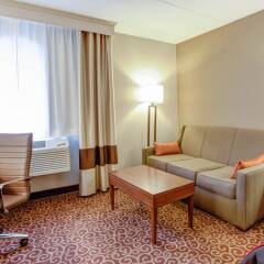 Comfort Inn in Bangor, United States of America from 195$, photos, reviews - zenhotels.com guestroom