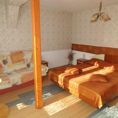 Family Hotel Lebed Несебр комната для гостей фото 3
