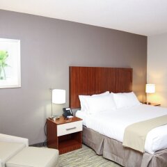 Отель Holiday Inn Express Vicksburg комната для гостей фото 5