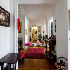 Отель Balcony Bliss steps from the Bois de Boulogne интерьер отеля