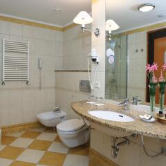 Отель Ensana Thermal Margitsziget Health Spa Hotel Венгрия, Будапешт - - забронировать отель Ensana Thermal Margitsziget Health Spa Hotel, цены и фото номеров ванная