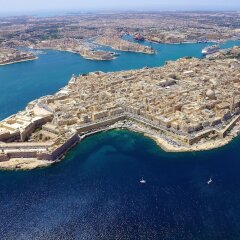 Отель Blue Waters apartments Мальта, Слима - отзывы, цены и фото номеров - забронировать отель Blue Waters apartments онлайн пляж фото 2