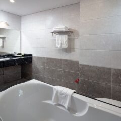 Grand Dragon Hotel Hanoi ванная