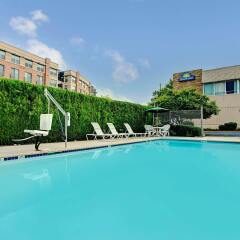 Отель Days Inn Arlington США, Арлингтон - отзывы, цены и фото номеров - забронировать отель Days Inn Arlington онлайн бассейн