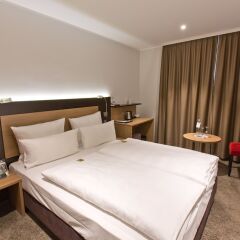 Отель Astor & Aparthotel Германия, Кёльн - отзывы, цены и фото номеров - забронировать отель Astor & Aparthotel онлайн комната для гостей фото 2