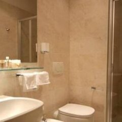 Hotel Aristeo Римини ванная фото 2