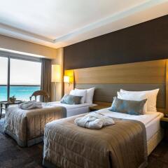 Boyalik Beach Hotel & Spa Чешме комната для гостей