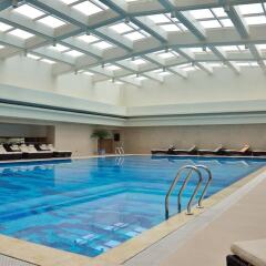 Qujiang International Hotel бассейн