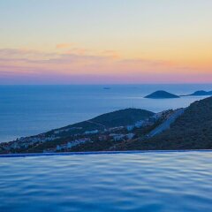 Villa Merak Турция, Калкан - отзывы, цены и фото номеров - забронировать отель Villa Merak онлайн бассейн фото 3