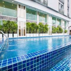 Golden Dragon Suvarnabhumi Hotel бассейн