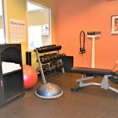 Отель Holiday Inn Express Bernalillo фитнесс-зал фото 4