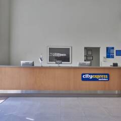 Отель City Express Mazatlán банкомат