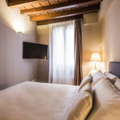 Отель Myplace - Piazze di Padova Duplex Apartment Via dei Da Carrara Италия, Падуя - отзывы, цены и фото номеров - забронировать отель Myplace - Piazze di Padova Duplex Apartment Via dei Da Carrara онлайн комната для гостей фото 4