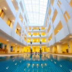 Trang Hotel Bangkok бассейн фото 2