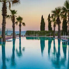 Отель Radisson Blu Resort & Spa, Split бассейн