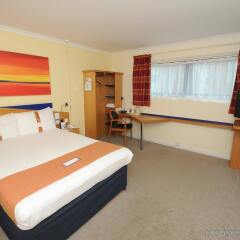 Отель Holiday Inn Express City Centre Riverside Глазго комната для гостей фото 3