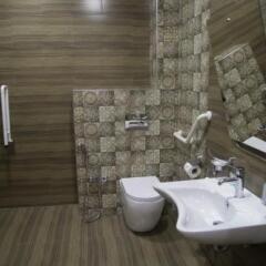 Отель Aivani Old Tbilisi Грузия, Тбилиси - отзывы, цены и фото номеров - забронировать отель Aivani Old Tbilisi онлайн ванная
