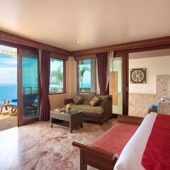 Отель Sandalwood Luxury Villas комната для гостей