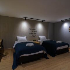 Отель Penguin House Бангкок комната для гостей фото 4