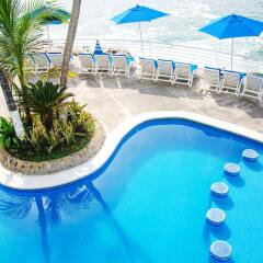 Отель Holiday Inn Resort Acapulco бассейн фото 3