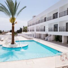 Апартаменты Vias Apartments бассейн фото 2