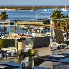 Hotel Faro & Beach Club бассейн