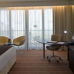 Отель Crowne Plaza Abu Dhabi Yas Island удобства в номере