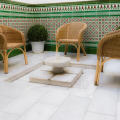 Отель Alhambra Zoom с домашними животными